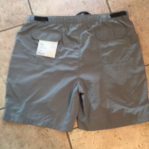 Croft&Barrow quick dry nylon, hiking short with belt - Picture 2 of 7
